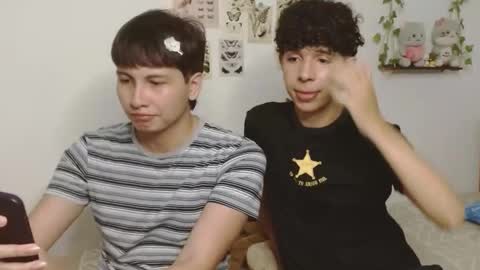 cuddly_and_jinx online show from March 1, 5:37 pm