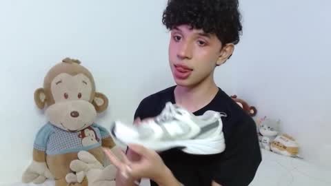 Cuddly online show from November 3, 5:31 am