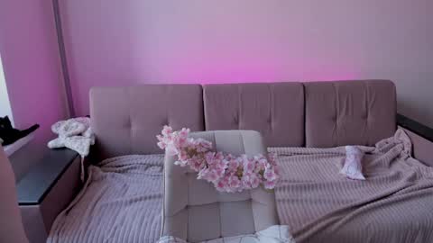 Snapshot of cuddlymisa chatting on May 9, 3:34 am Misa. online show from May 9, 3:34 am