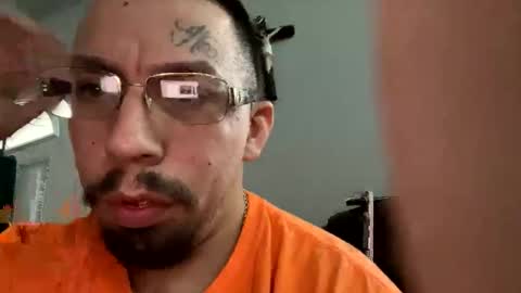 Snapshot of cuete2100 chatting on December 14, 4:34 pm cuete2100 online show from December 14, 4:34 pm