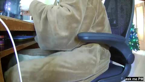 Leo online show from December 22, 9:33 am