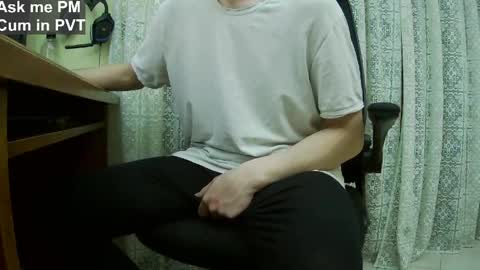 Leo online show from April 2, 10:18 pm