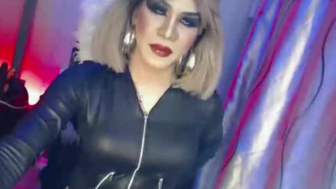Snapshot of cum_4youbaby chatting on May 7, 4:34 pm CUMMELA SLUTI online show from May 7, 4:34 pm