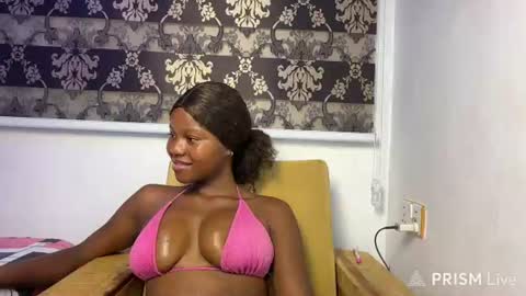 Snapshot of cum_863648 chatting on July 1, 12:23 am Lisa online show from July 1, 12:23 am