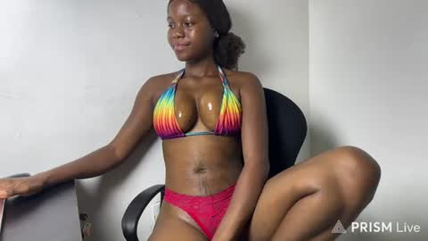 Snapshot of cum_863648 chatting on July 22, 12:02 am Lisa online show from July 22, 12:02 am