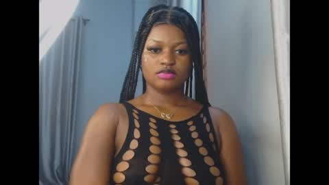 Snapshot of cum_ebony_petitxx chatting on July 4, 7:03 am cath online show from July 4, 7:03 am
