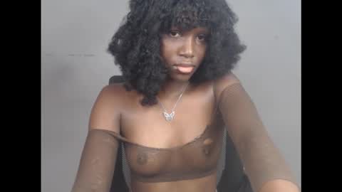 Snapshot of cum_ebony_xsecret chatting on October 17, 7:11 am sophie online show from October 17, 7:11 am