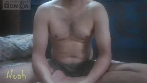Snapshot of cum_l chatting on May 10, 4:17 am Noha online show from May 10, 4:17 am