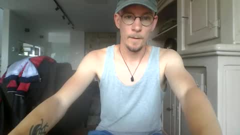 cum_swallow_bi online show from May 10, 9:58 am