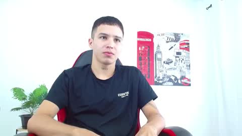 cumandres online show from October 17, 2:30 pm