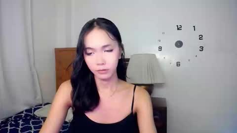 Snapshot of cumcute_ellez chatting on April 12, 12:21 pm Elle online show from April 12, 12:21 pm