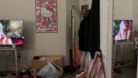 CumDumpSlut online show from May 27, 1:13 am
