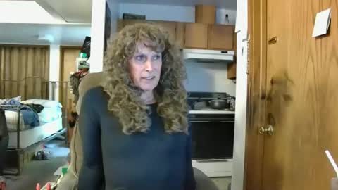 Nikki online show from May 16, 1:21 pm