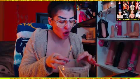 cuminmenowbby online show from February 6, 4:47 pm