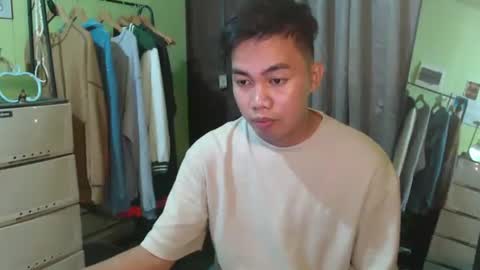 Snapshot of cumloader_ian4u chatting on November 23, 2:17 pm IAN online show from November 23, 2:17 pm