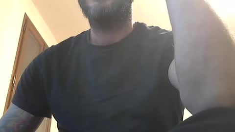 Snapshot of cummincock04 chatting on December 23, 4:06 pm cummincock04 online show from December 23, 4:06 pm