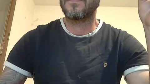 Snapshot of cummincock04 chatting on February 6, 4:47 pm cummincock04 online show from February 6, 4:47 pm