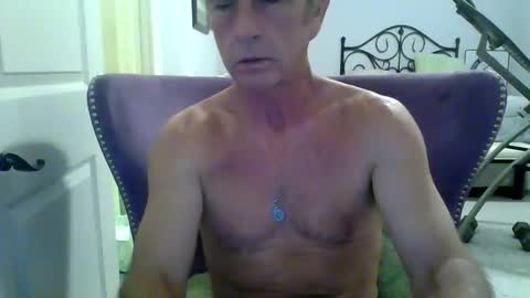 cumngetit910 online show from June 8, 6:52 pm