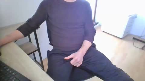 Snapshot of cumrocco009 chatting on January 2, 10:05 am cumrocco online show from January 2, 10:05 am