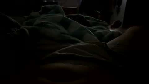 Snapshot of cumslowlyforu chatting on February 11, 6:08 am cumslowlyforu online show from February 11, 6:08 am