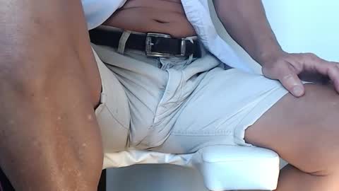 chattrbatr online show from April 20, 1:25 pm