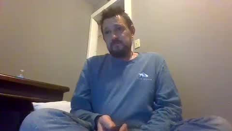 Snapshot of cuntreeboy68 chatting on December 9, 3:29 am Bash online show from December 9, 3:29 am