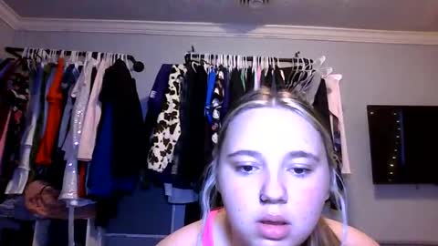 cuntycassie online show from May 13, 10:27 pm