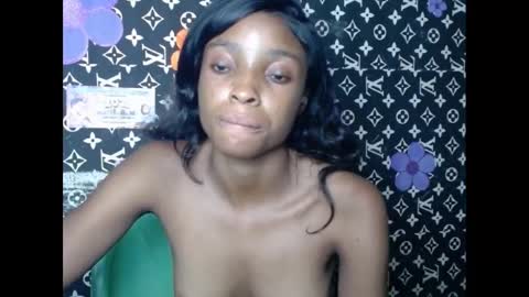 Snapshot of cupidxdoll chatting on February 25, 4:03 am cupidxdoll online show from February 25, 4:03 am
