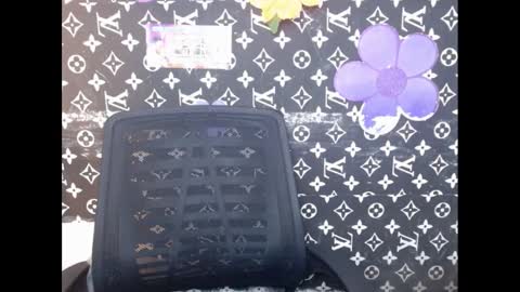 Snapshot of cupidxdoll chatting on March 10, 7:18 pm cupidxdoll online show from March 10, 7:18 pm