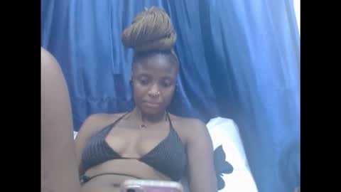 Snapshot of cupidxdoll chatting on January 8, 6:32 pm cupidxdoll online show from January 8, 6:32 pm