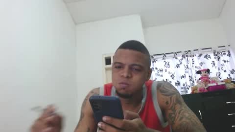 dominic and julieta... independent models online show from January 5, 11:26 am