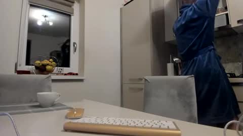 maria  alex online show from April 19, 1:49 am