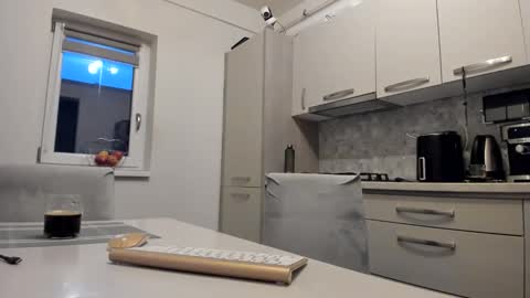 maria  alex online show from June 1, 2:24 am