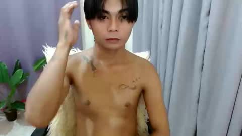 Xyrien online show from March 24, 12:10 pm