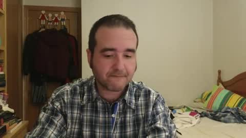 curiosillo1983 online show from April 22, 9:38 pm