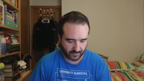 curiosillo1983 online show from June 6, 11:04 am