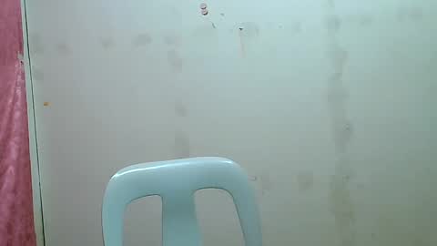 Snapshot of curious_girl247 chatting on December 27, 10:34 am curious_girl247 online show from December 27, 10:34 am