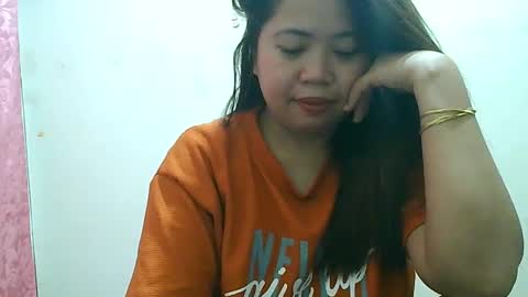 Snapshot of curious_girl247 chatting on January 1, 9:09 pm curious_girl247 online show from January 1, 9:09 pm