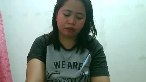 Snapshot of curious_girl247 chatting on January 8, 1:00 am curious_girl247 online show from January 8, 1:00 am