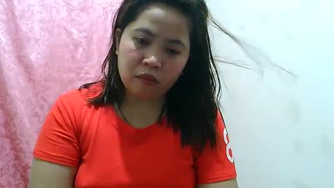 Snapshot of curious_girl247 chatting on February 22, 7:23 am curious_girl247 online show from February 22, 7:23 am
