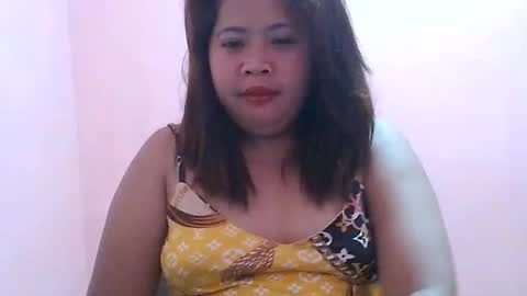 curious_girl247 online show from April 9, 6:35 pm