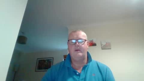 Snapshot of curiousax77 chatting on December 5, 10:23 am curiousax77 online show from December 5, 10:23 am