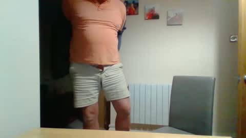 Snapshot of curiousax77 chatting on January 13, 4:30 pm curiousax77 online show from January 13, 4:30 pm