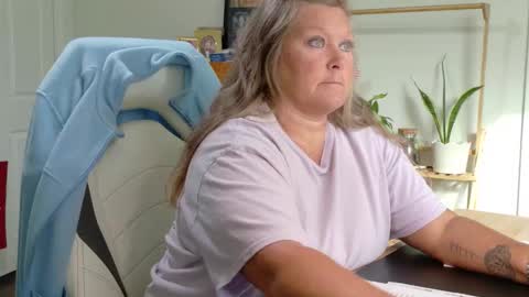 curious couple online show from March 31, 1:22 pm