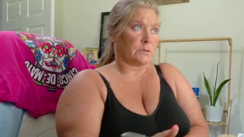 curious couple online show from June 3, 5:40 pm