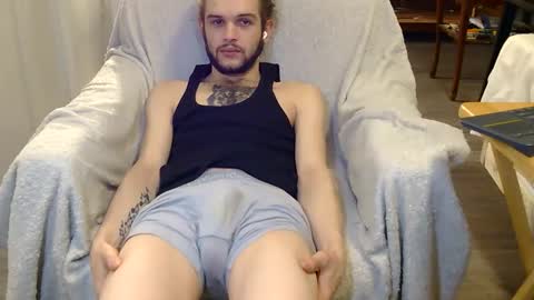 curiouss25 online show from December 17, 2:56 pm