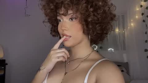 Snapshot of curls_emma chatting on January 28, 4:50 am Emma online show from January 28, 4:50 am