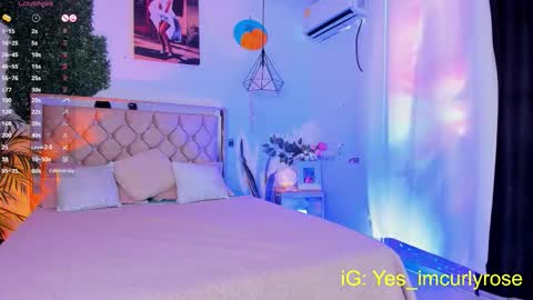 Snapshot of curlyrose_ chatting on September 13, 6:40 pm Rose online show from September 13, 6:40 pm