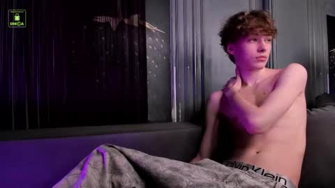 KEVIN online show from November 19, 8:20 pm