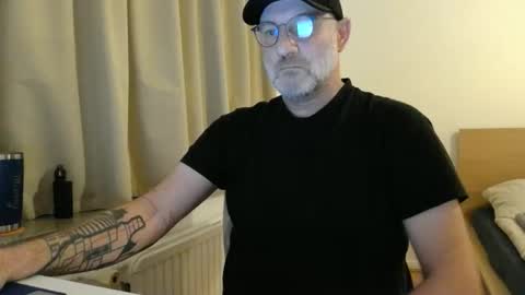 Curman85 online show from January 11, 11:32 pm